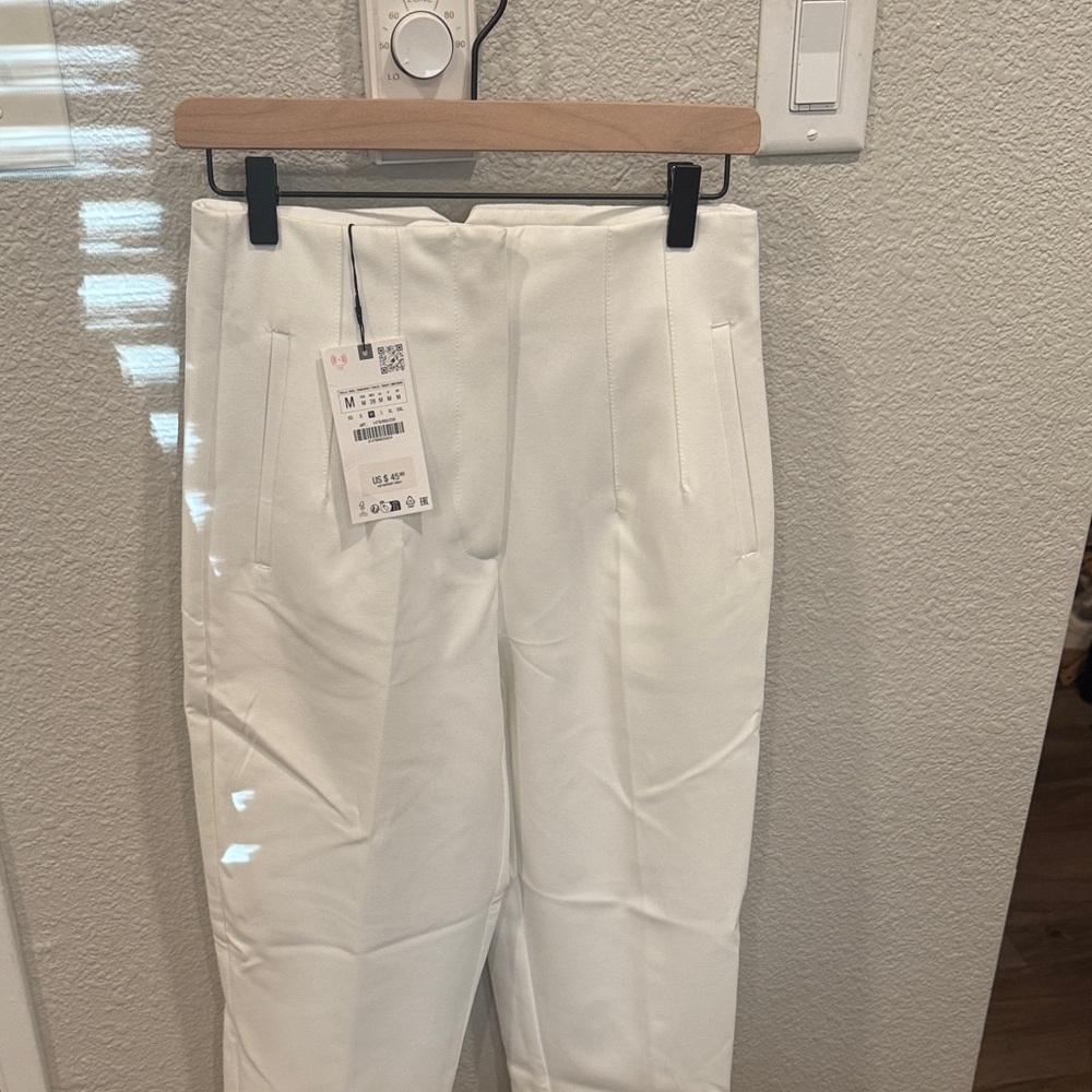 Zara women’s high-waisted pants